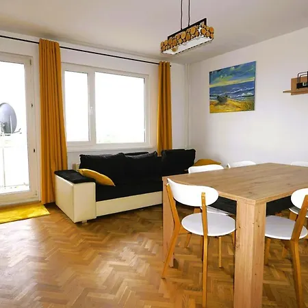 Apartament w centrum Kołobrzegu, nad rzeką Zewnętrze zdjęcie